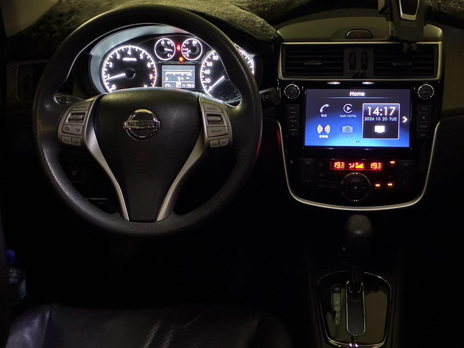NISSAN TIIDA 實車照片 4