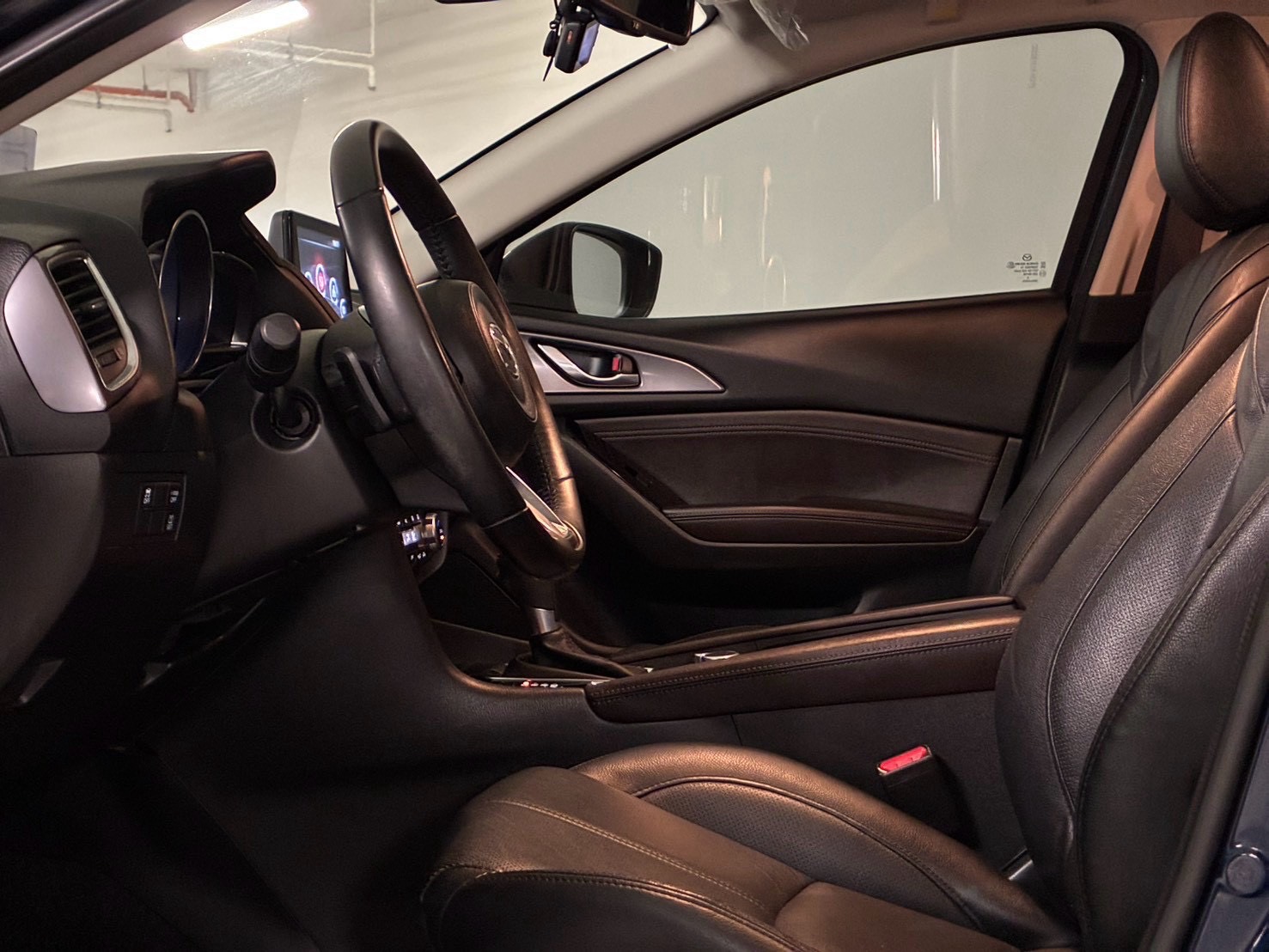 MAZDA Mazda3 實車照片 8
