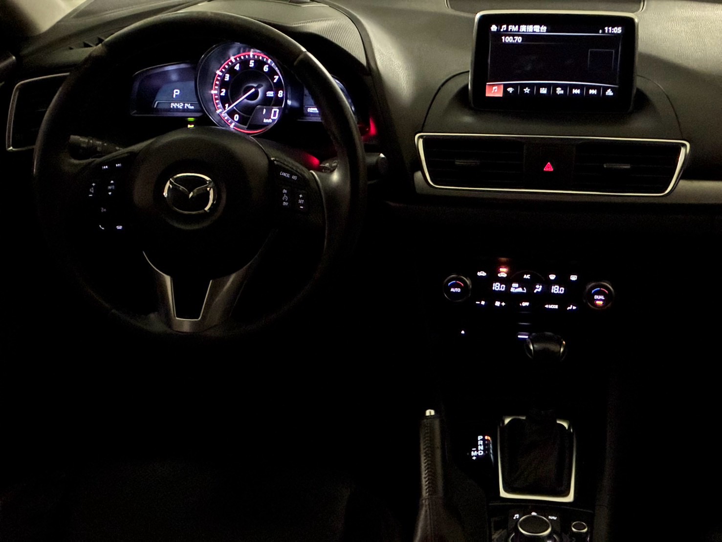 MAZDA Mazda 3 實車照片 11