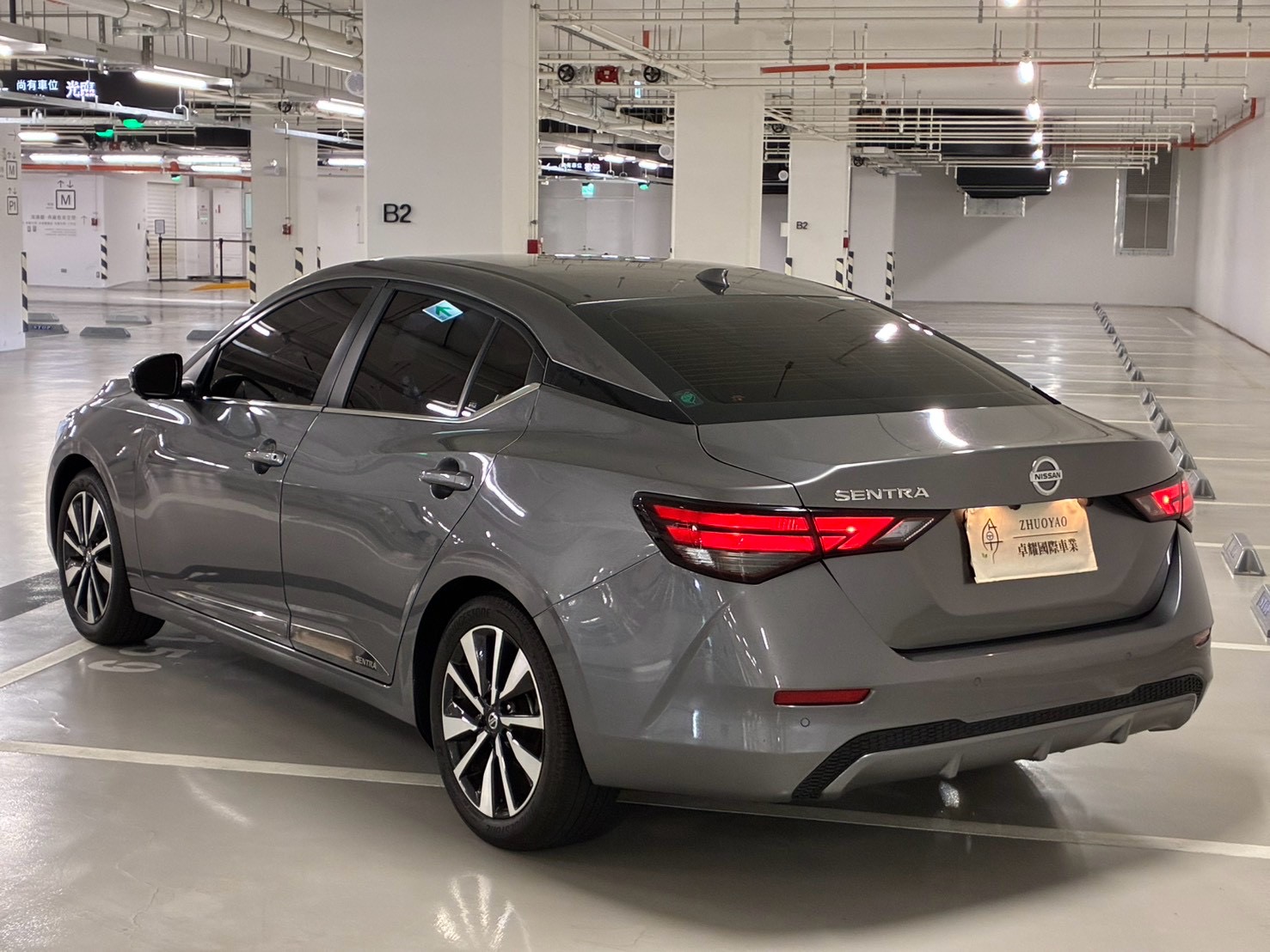 NISSAN SENTRA 尊爵智駕版 實車照片 1